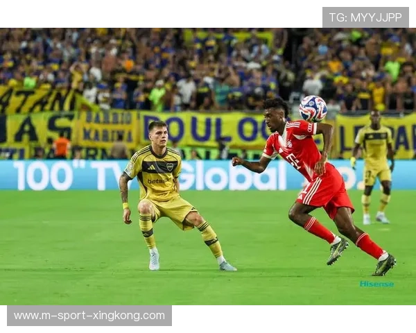 拜仁锋线互相牵扯制造空间，攻势难以阻挡