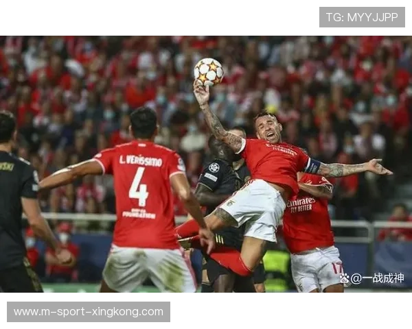 拜仁门将关键扑救助球队拿下平局